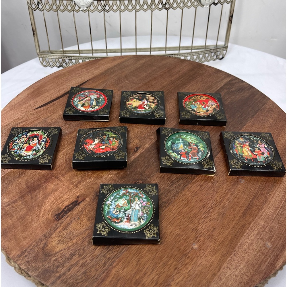 Set of 8 Russian Tianox porcelain Ornaments.